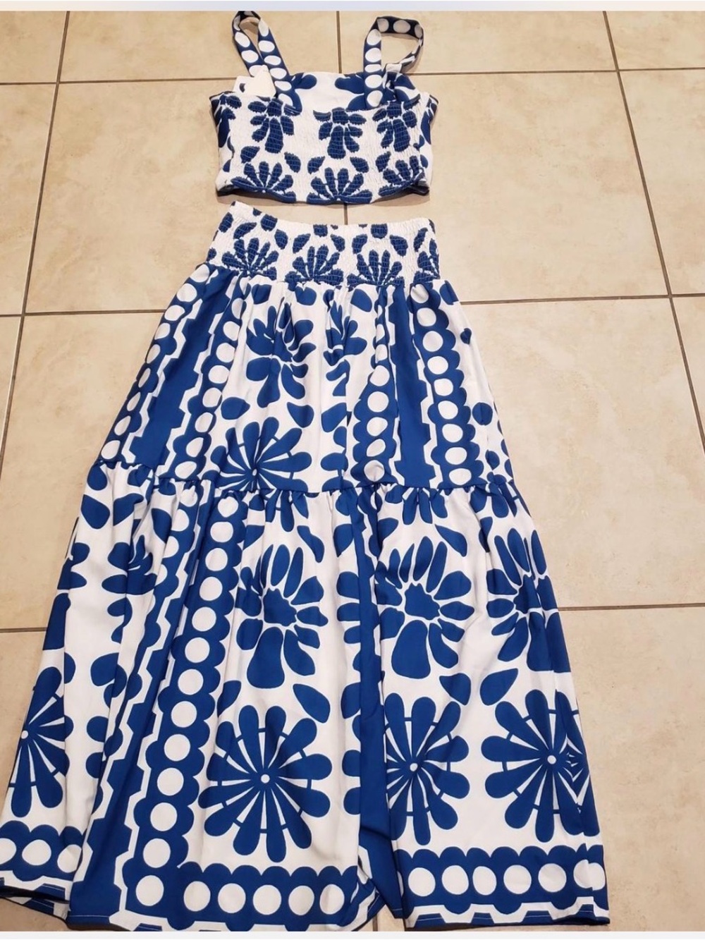 Commense Floral print cami Top & Smocked Skirt Set - Picture 3 of 8